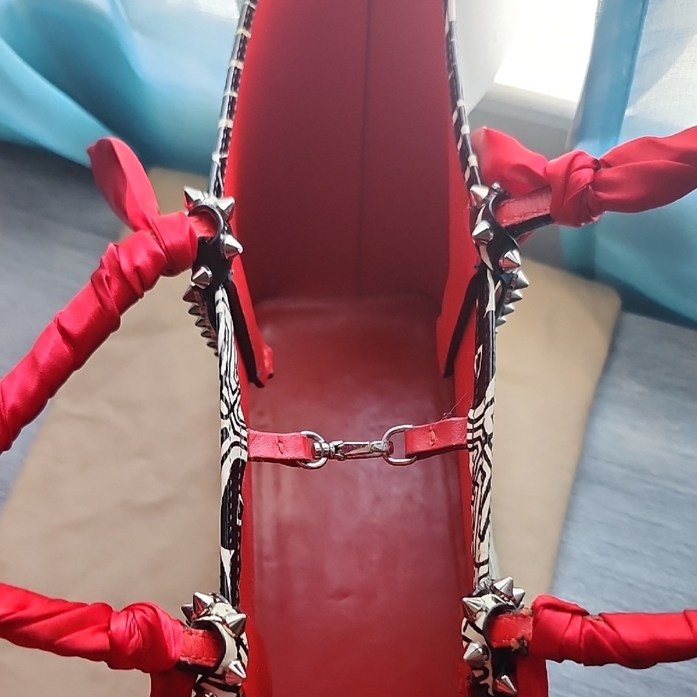 Christian Louboutin Graffiti Cabata  Tote W/ Dustbag - Picture 9 of 16